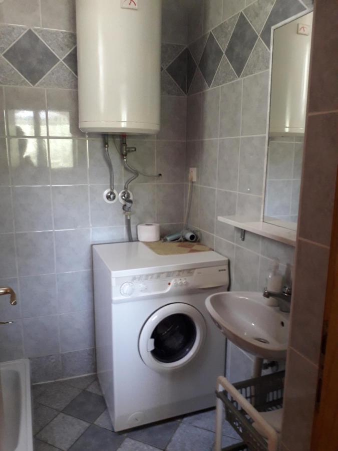 Apartmani Mia Ližnjan Exterior foto